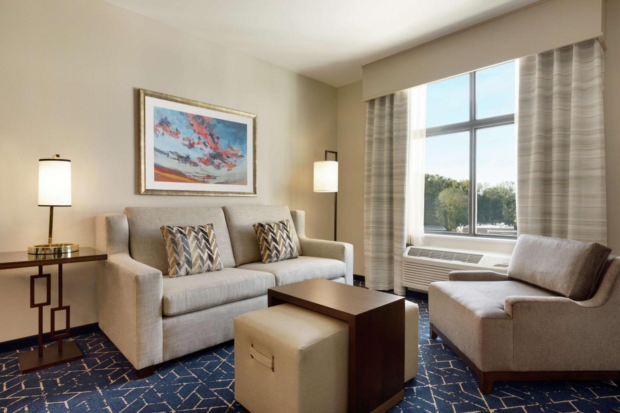 Homewood By Hilton Crossgates Mall 3*