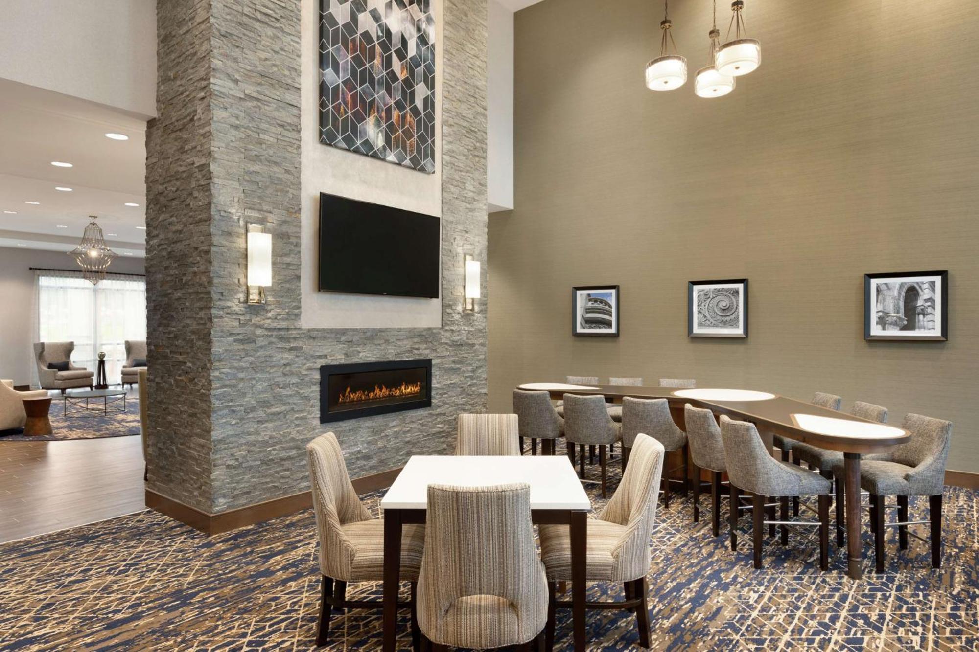Homewood By Hilton Crossgates Mall Hotel 3*